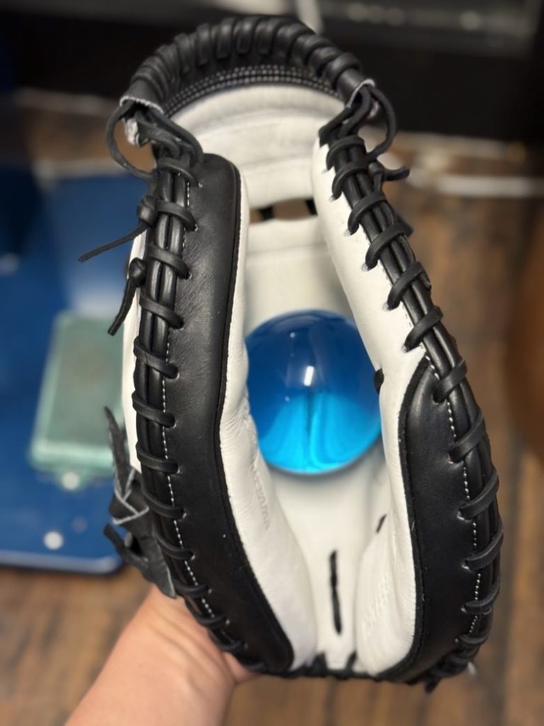 真ん中でバチっと捕球できる